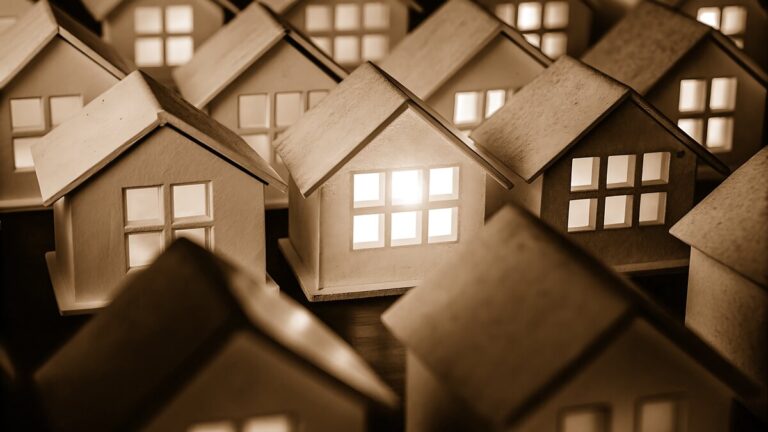 Los Lagos neighborhood